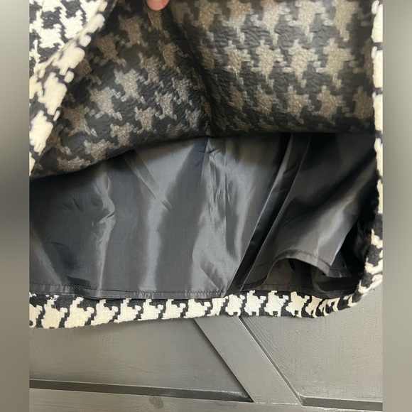 VICI Haydie Tweed Houndstooth Mini Dress, Size Small - Picture 9 of 12